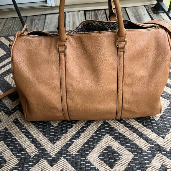 Sole Society Devon Weekender Duffle Bag - Picture 5 of 9